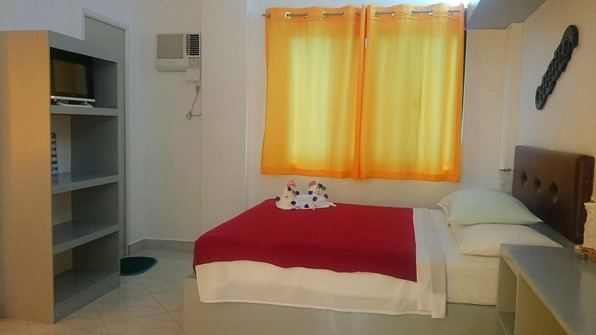 Island Jewel Inn Manoc-Manoc ภายนอก รูปภาพ